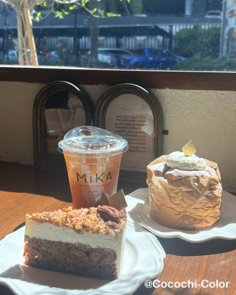 バンコク　エカマイ　カフェ　MiKA Bakehouse & Coffeeのキャロットケーキ