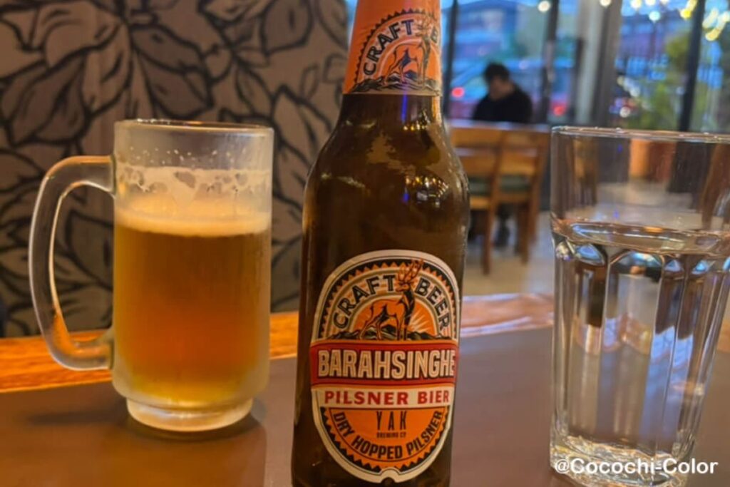 ネパール・カトマンズのネパール料理「Jimbu Thakali 」のビール