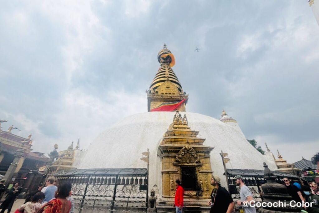 ネパール・カトマンズ 「Swoyambhu Mahachaitya」モンキーテンプル ストゥーパ
