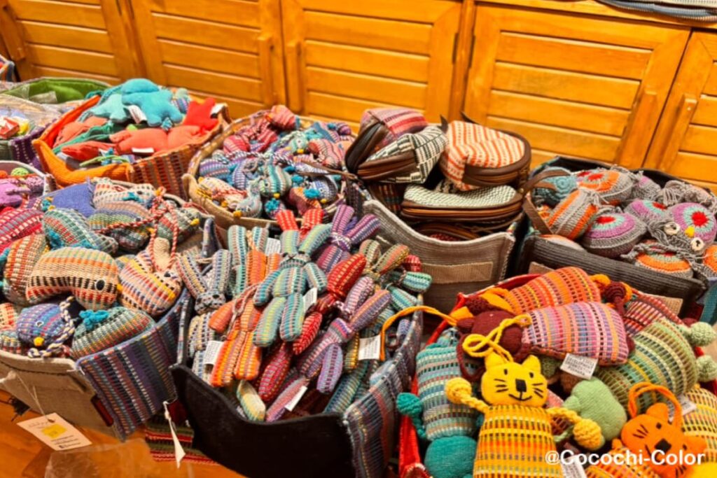 ネパール カトマンズお土産屋さんの雑貨屋さん「Woven」グッズ