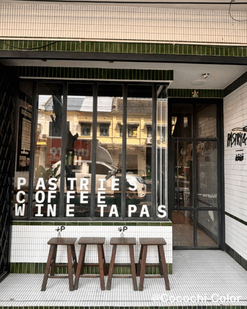 バンコクサムヨットのカフェ　期間限定桃スイーツ「The Pastry&Co.」の外観
