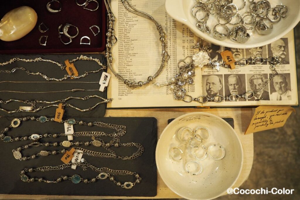 バンコク
Galerie des Amis
バンコク雑貨屋
シルバーアクセ
シルバーリング