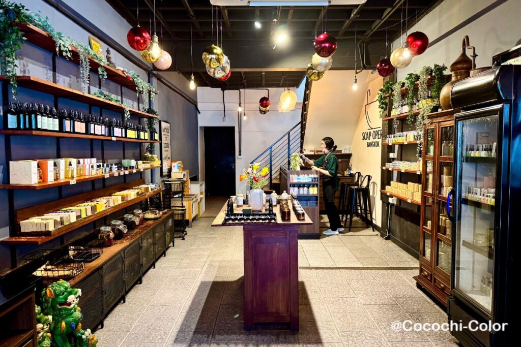 Bangkok soap Opera店内
