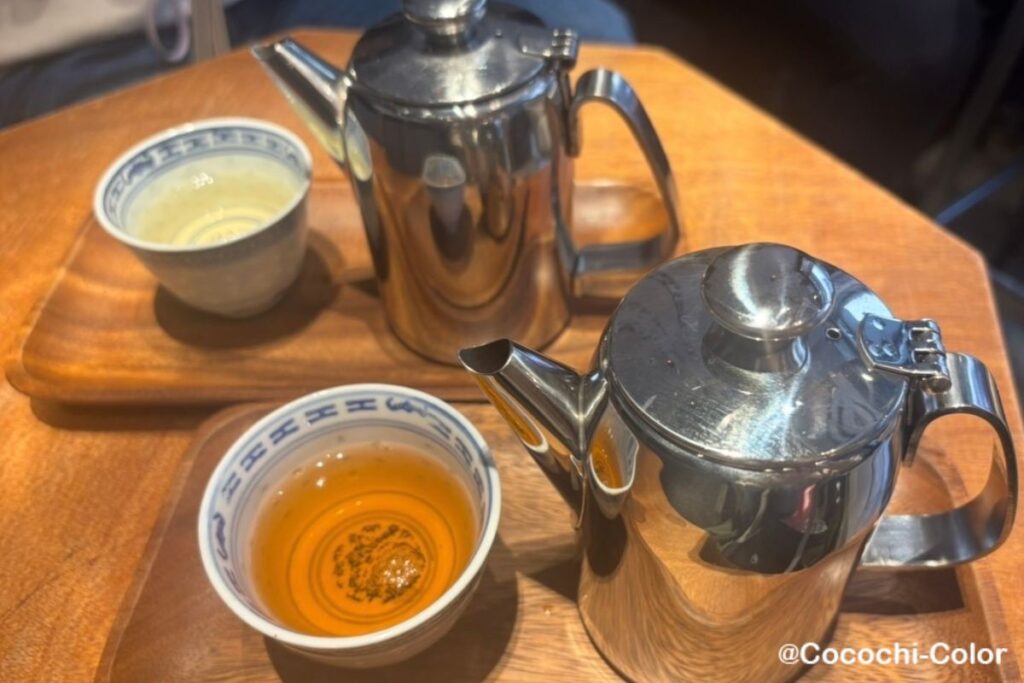 香港カフェ人気店 上環(Sheung Wan)駅 カップが可愛いカフェ「Halfway Coffee」のお茶