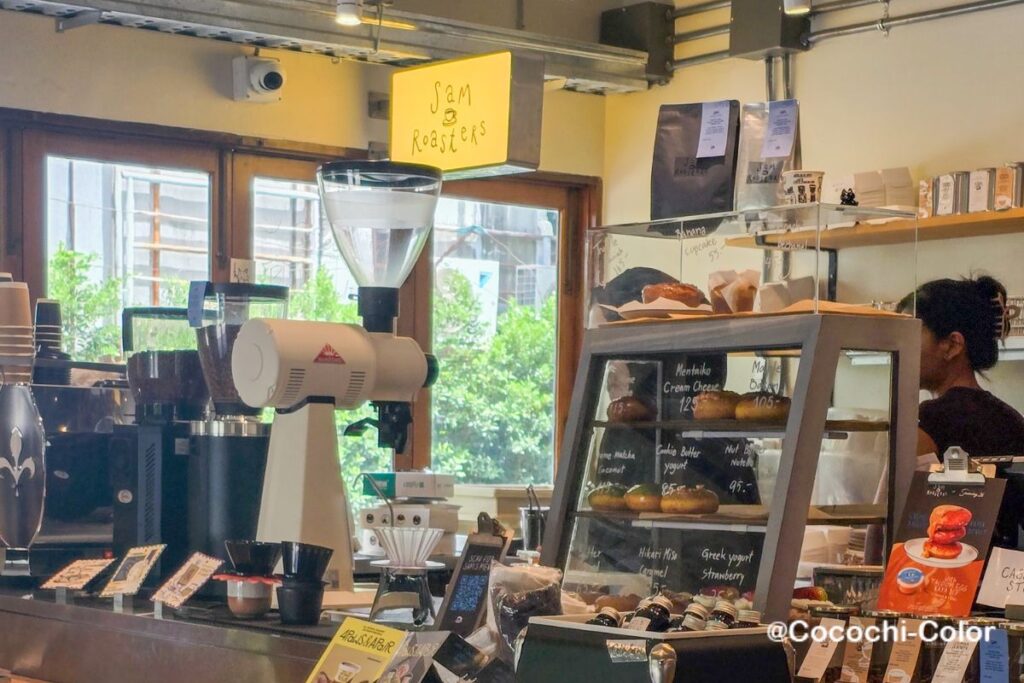 バンコクでふわふわドーナツの美味しいカフェ「Sam Roasters」